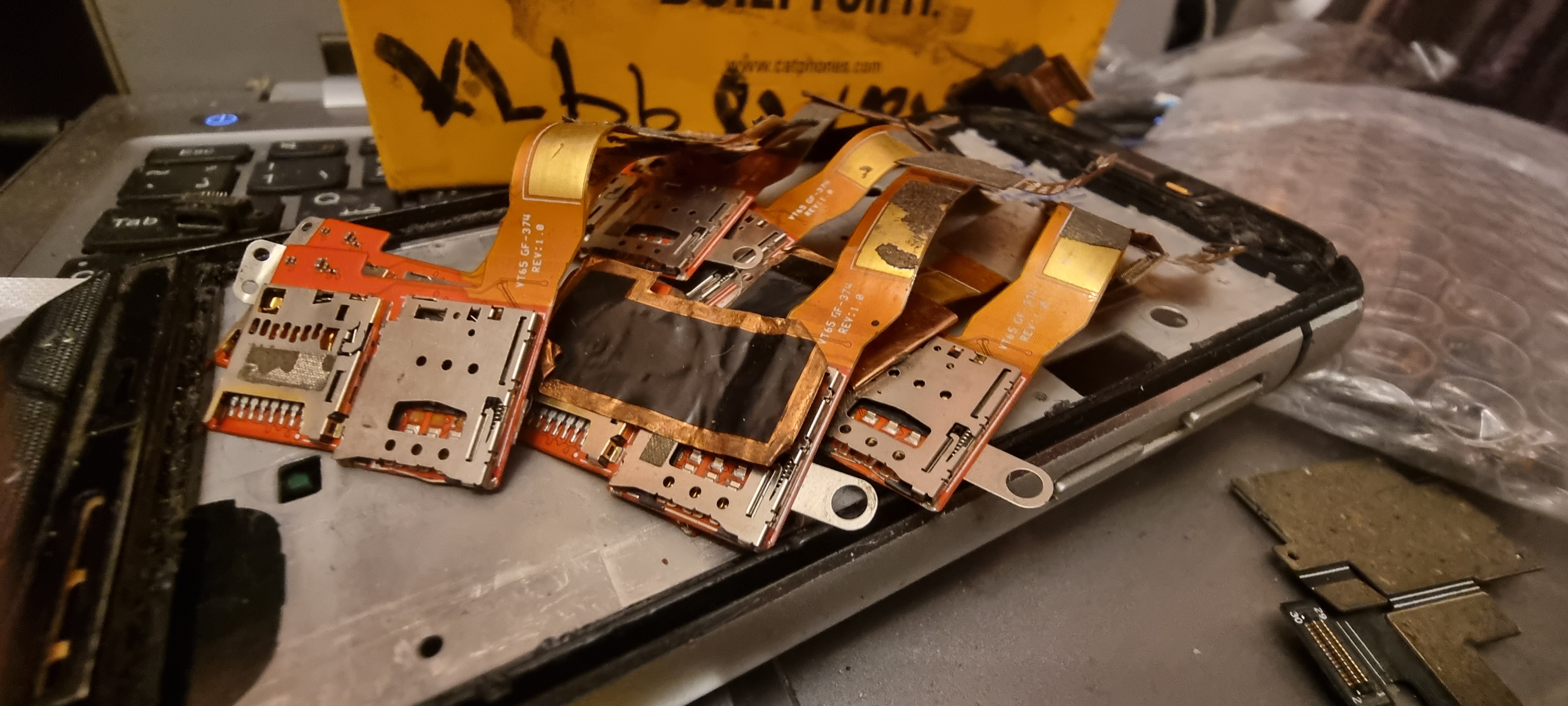 فلت سیم کارت کت اس 50   cat s50